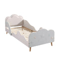 Lit enfant en bois avec design nuage et étoiles